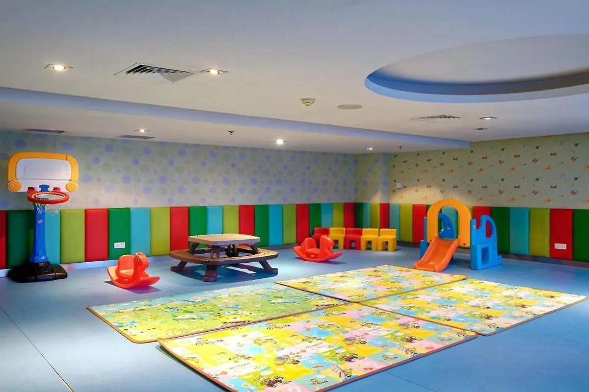 Royal Crown Scsp 957 Kk Cbd Near Imago Apartment Kota Kinabalu