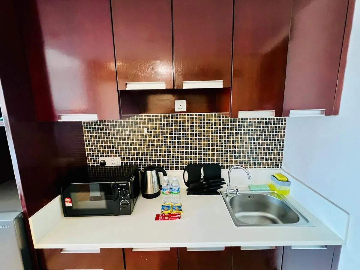 Royal Crown Scsp 957 Kk Cbd Near Imago Apartment Kota Kinabalu Malaysia